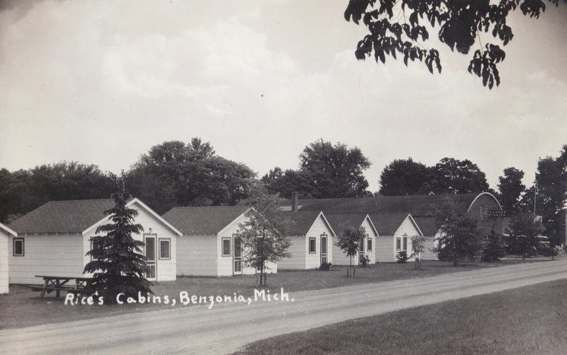Rices Service and Cabins - Vintage Postcard (newer photo)